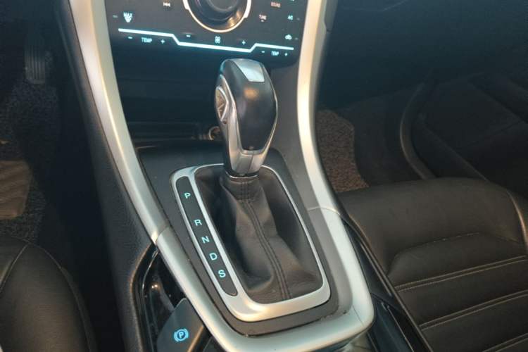 Used Ford Mondeo 2013 1.5L GTDi180 Fashion Edition Gear Lever