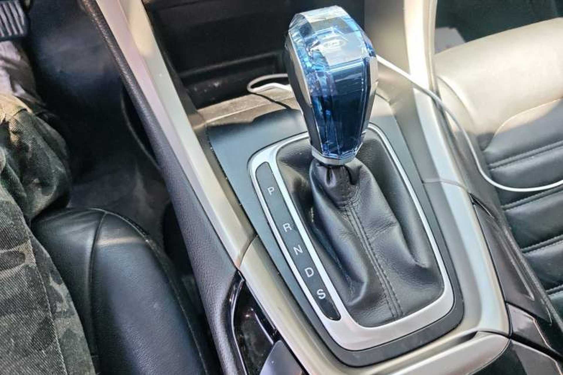 Used Ford Mondeo 2013 2.0L GTDi 200 Fashion Edition Gear Lever