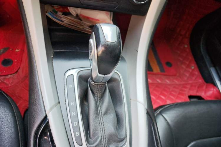 Used Ford Mondeo 2013 1.5L GTDi180 Fashion Edition Gear Lever