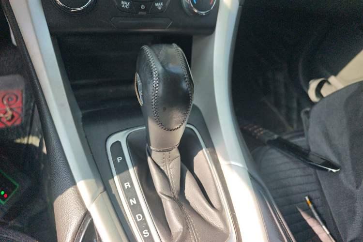 Used Ford Mondeo 2013 1.5L GTDi180 Fashion Edition Gear Lever