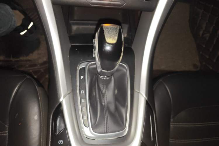 Used Ford Mondeo 2013 1.5L GTDi180 Fashion Edition Gear Lever