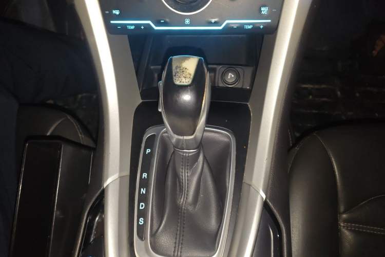 Used Ford Mondeo 2013 1.5L GTDi180 Fashion Edition Gear Lever