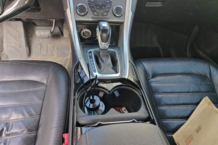 Used Ford Mondeo 2013 1.5L GTDi180 Fashion Edition Gear Lever