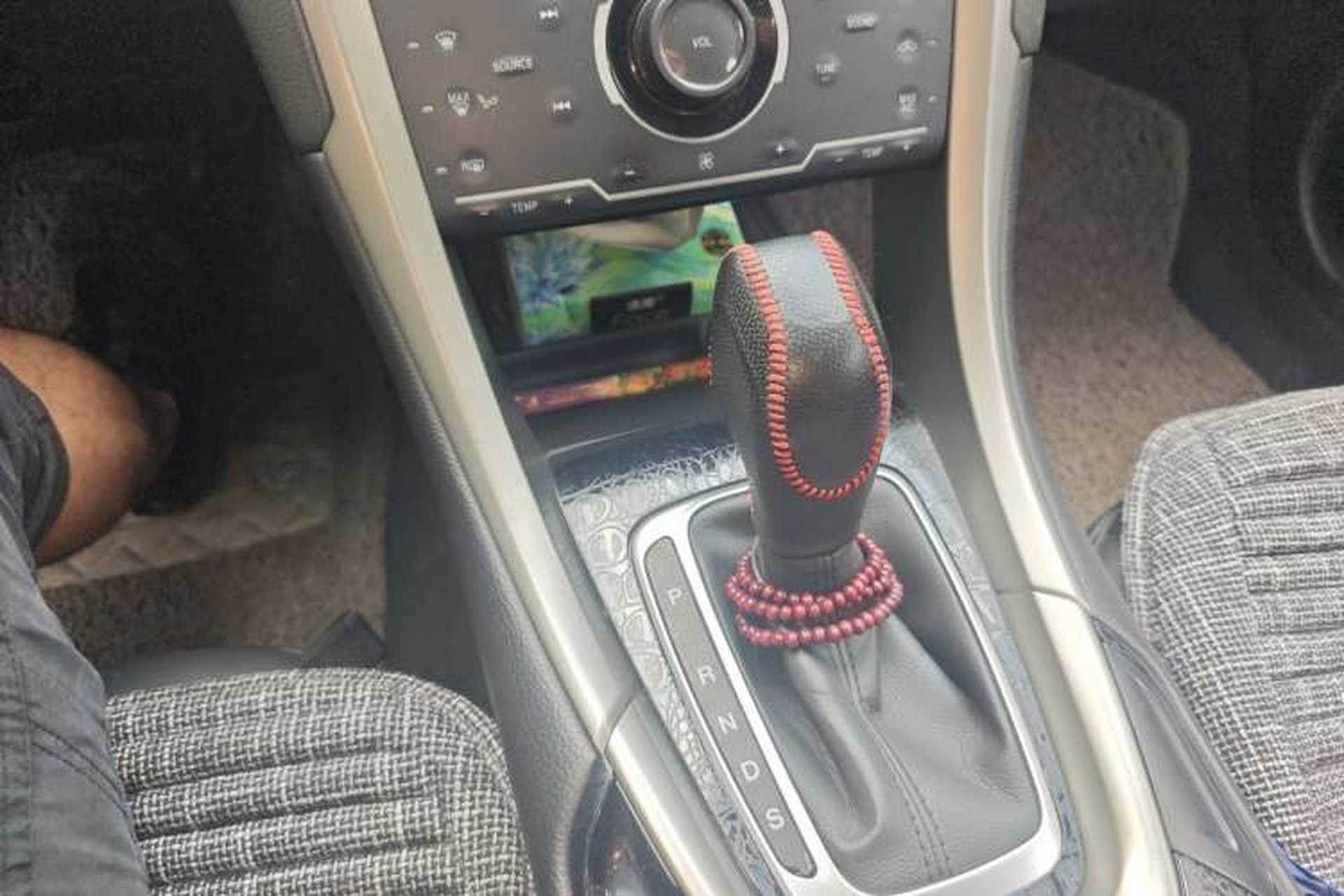 Used Ford Mondeo 2013 2.0L GTDi 200 Fashion Edition Gear Lever