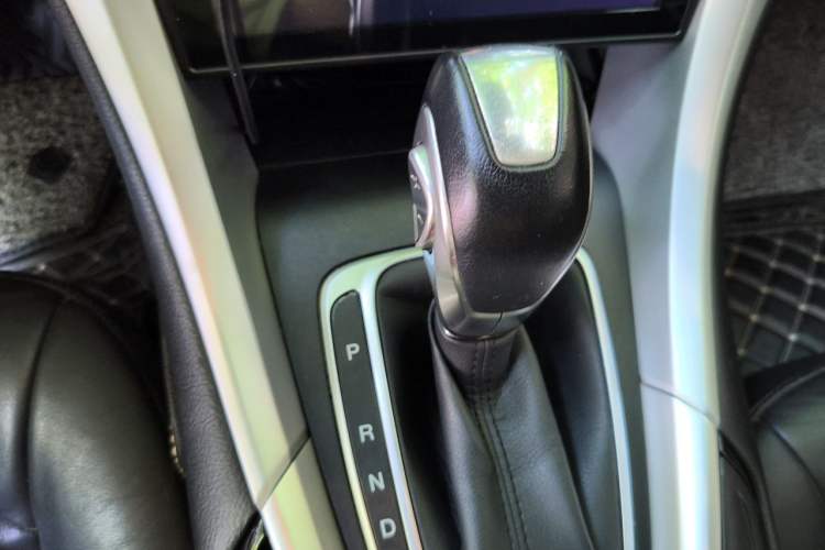 Used Ford Mondeo 2013 1.5L GTDi180 Fashion Edition Gear Lever