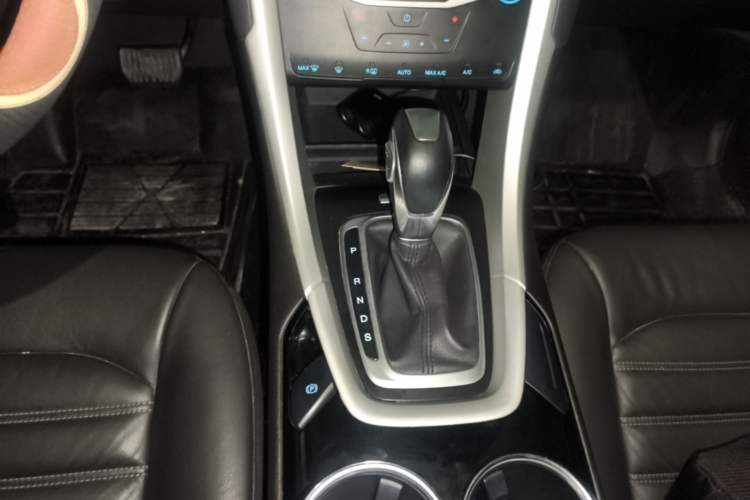 Used Ford Mondeo 2013 1.5L GTDi180 Fashion Edition Gear Lever