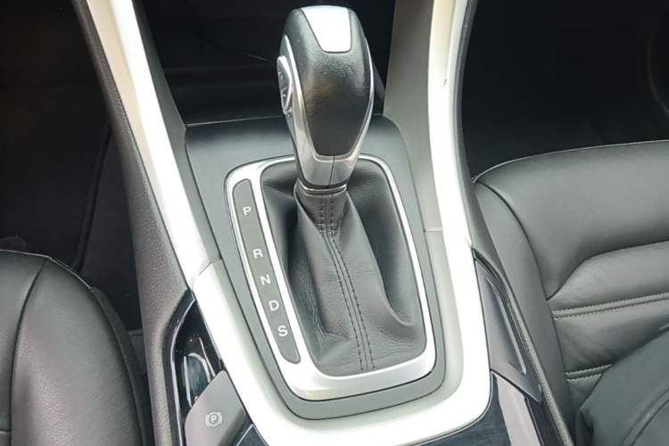 Used Ford Mondeo 2013 1.5L GTDi180 Fashion Edition Gear Lever