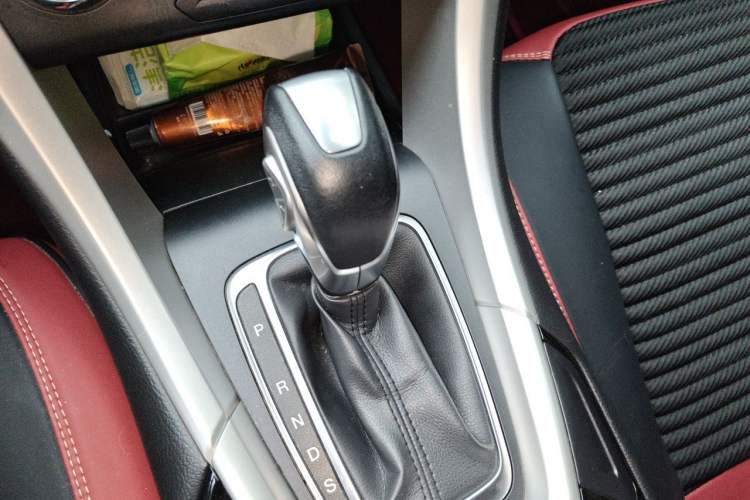 Used Ford Mondeo 2013 1.5L GTDi180 Fashion Edition Gear Lever