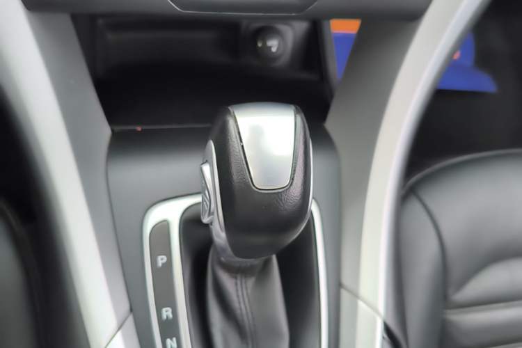 Used Ford Mondeo 2013 1.5L GTDi180 Fashion Edition Gear Lever
