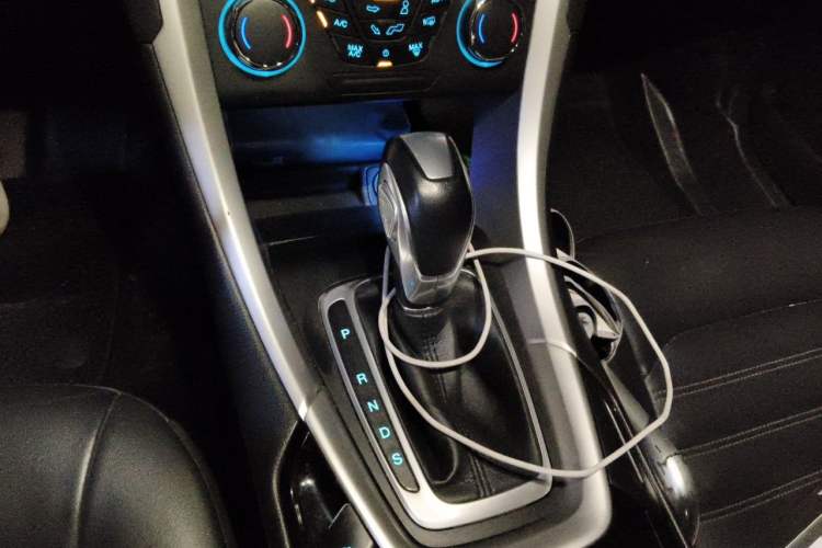 Used Ford Mondeo 2013 1.5L GTDi180 Fashion Edition Gear Lever