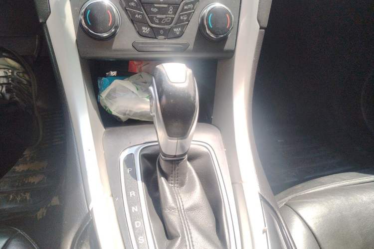 Used Ford Mondeo 2013 1.5L GTDi180 Fashion Edition Gear Lever