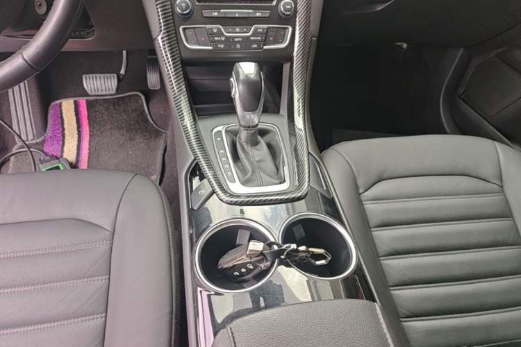 Used Ford Mondeo 2013 1.5L GTDi180 Fashion Edition Gear Lever