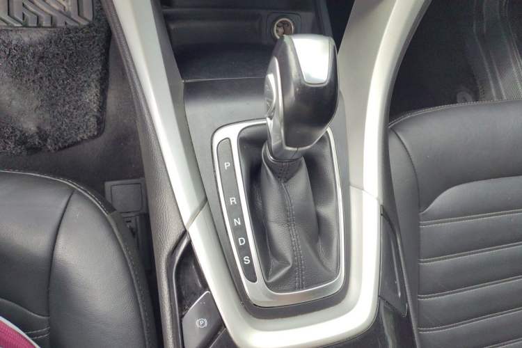 Used Ford Mondeo 2013 1.5L GTDi180 Fashion Edition Gear Lever