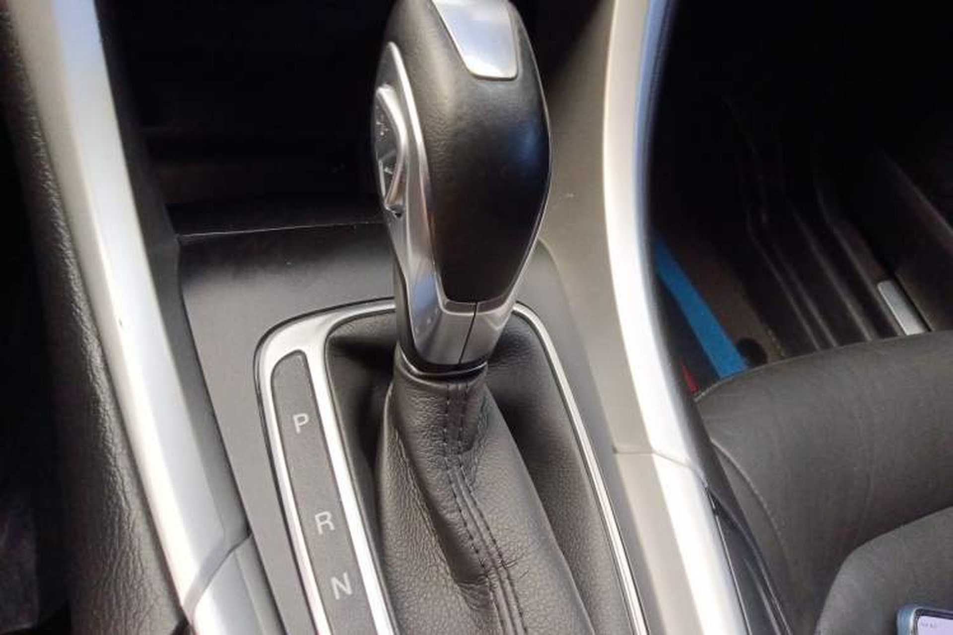 Used Ford Mondeo 2013 1.5L GTDi180 Fashion Edition Gear Lever