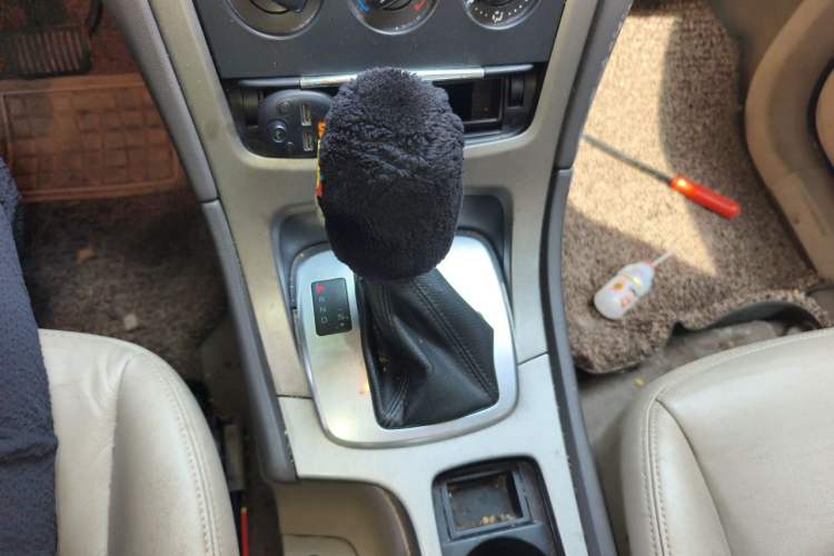 Used Ford Mondeo 2013 2.3L Fashion Edition Gear Lever