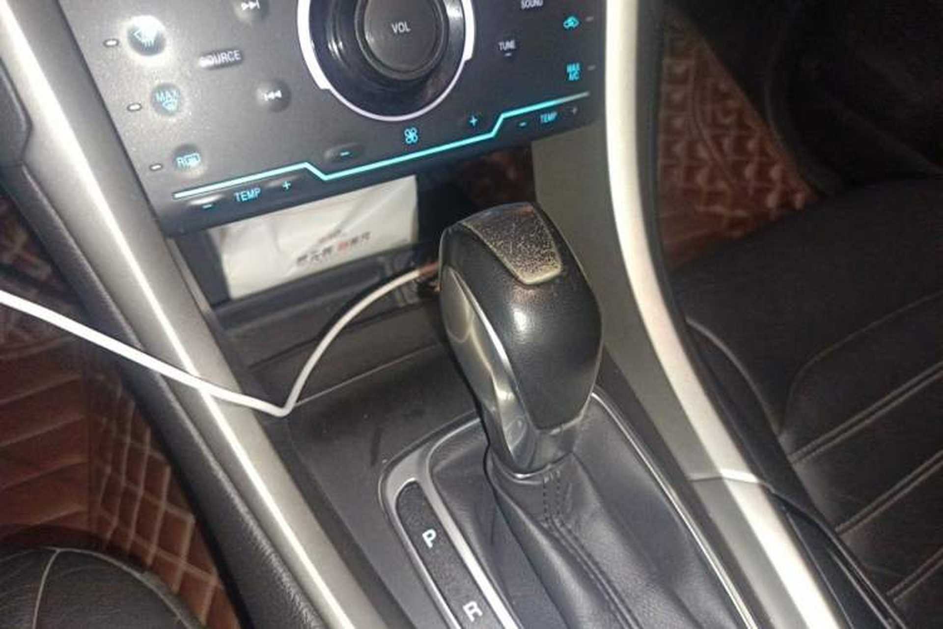 Used Ford Mondeo 2013 2.0L GTDi 200 Fashion Edition Gear Lever