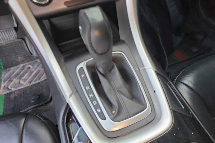 Used Ford Mondeo 2013 1.5L GTDi180 Fashion Edition Gear Lever