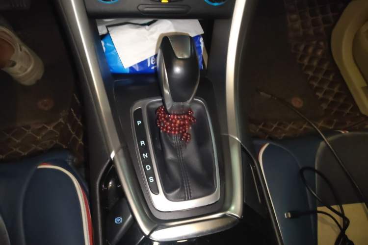 Used Ford Mondeo 2013 2.0L GTDi 200 Fashion Edition Gear Lever