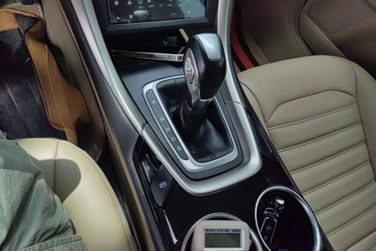 Used Ford Mondeo 2013 1.5L GTDi180 Fashion Edition Gear Lever