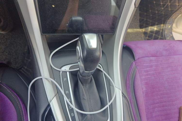 Used Ford Mondeo 2013 1.5L GTDi180 Fashion Edition Gear Lever