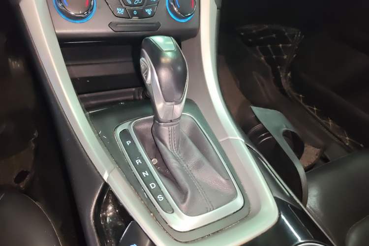 Used Ford Mondeo 2013 1.5L GTDi180 Fashion Edition Gear Lever