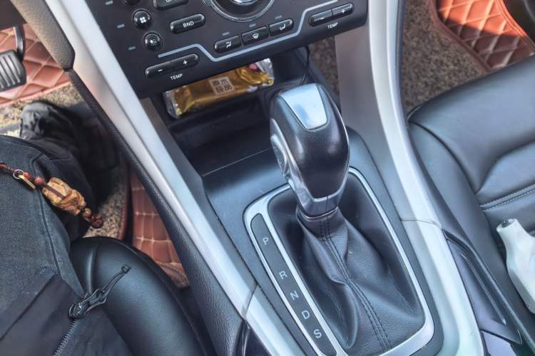 Used Ford Mondeo 2013 1.5L GTDi180 Fashion Edition Gear Lever