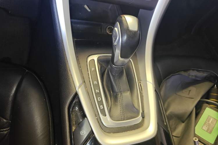 Used Ford Mondeo 2013 1.5L GTDi180 Fashion Edition Gear Lever