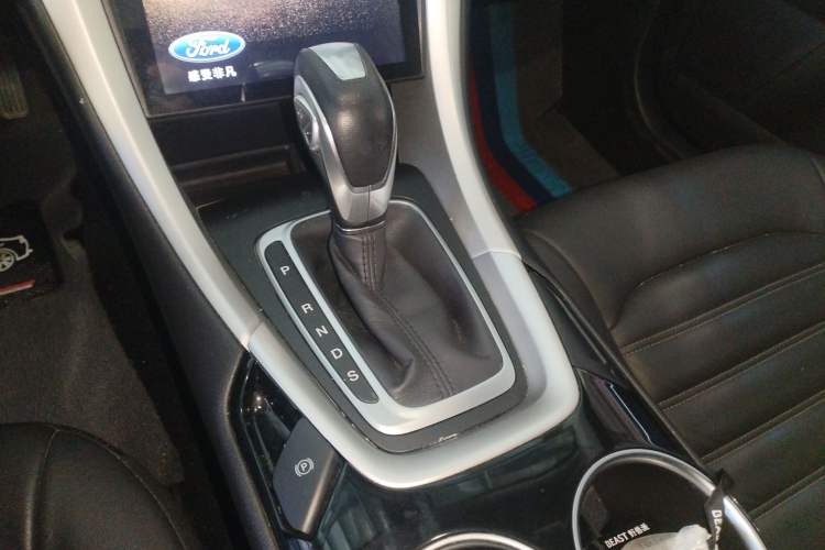 Used Ford Mondeo 2013 1.5L GTDi180 Fashion Edition Gear Lever