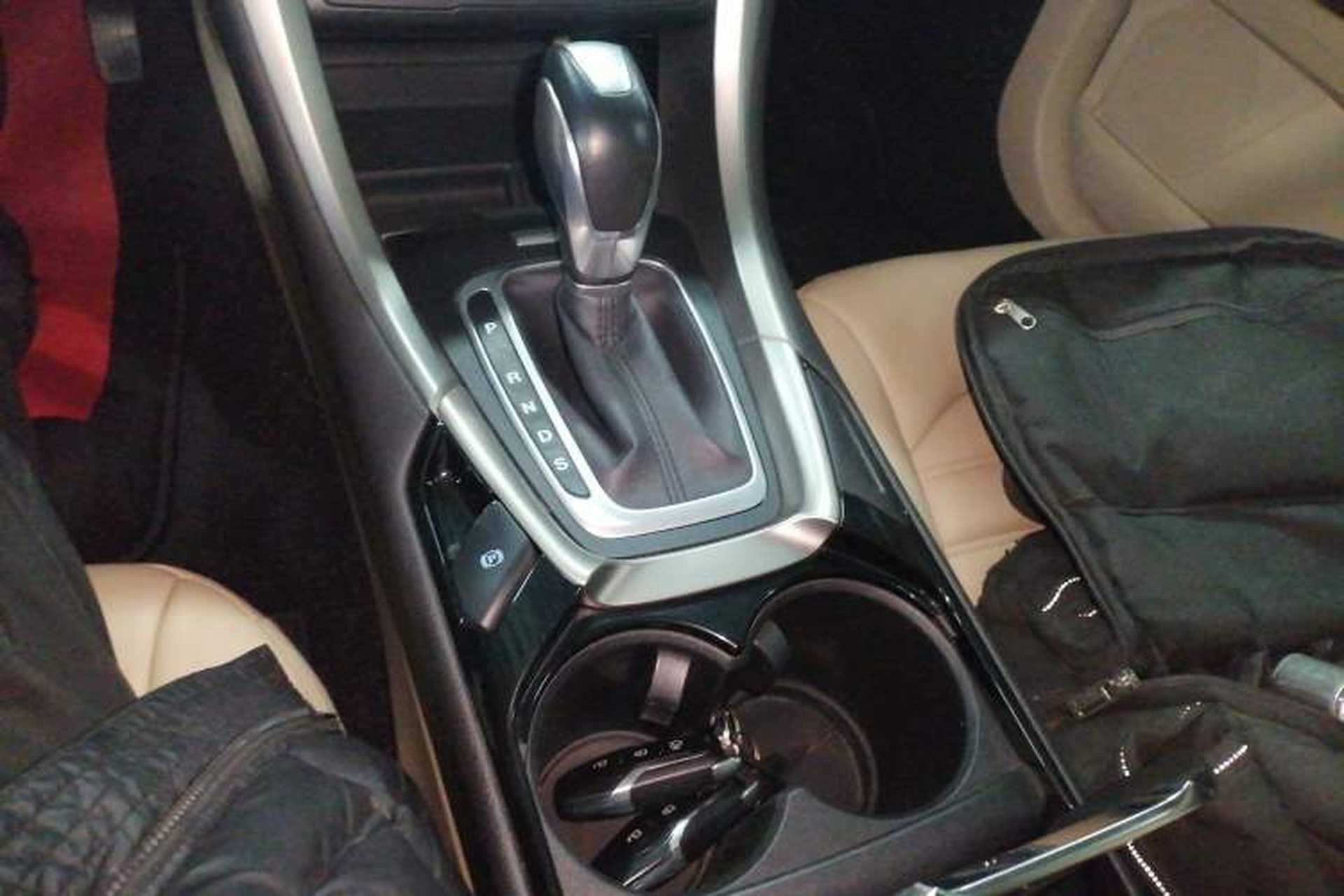 Used Ford Mondeo 2013 2.0L GTDi 200 Luxury Model Gear Lever