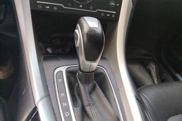 Used Ford Mondeo 2013 1.5L GTDi180 Fashion Edition Gear Lever