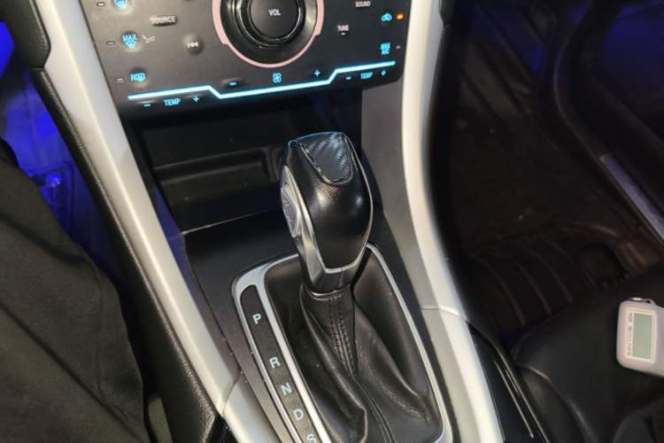 Used Ford Mondeo 2013 1.5L GTDi180 Fashion Edition Gear Lever