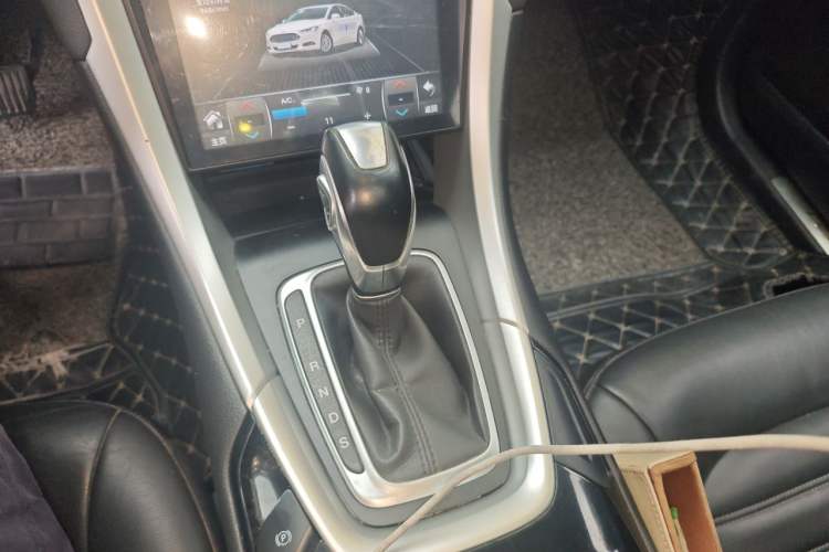 Used Ford Mondeo 2013 1.5L GTDi180 Fashion Edition Gear Lever