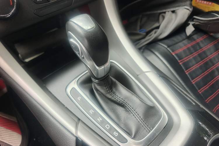 Used Ford Mondeo 2013 1.5L GTDi180 Fashion Edition Gear Lever