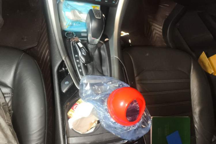 Used Ford Mondeo 2013 2.0L GTDi 200 Luxury Model Gear Lever