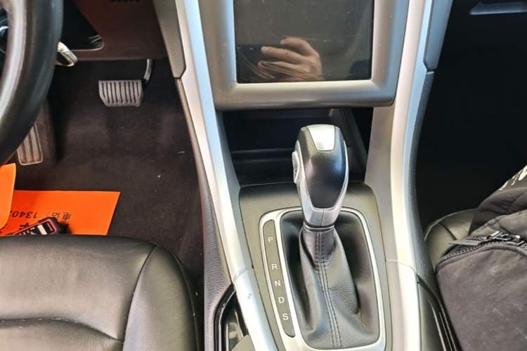 Used Ford Mondeo 2013 1.5L GTDi180 Fashion Edition Gear Lever