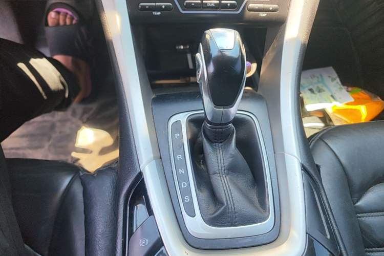 Used Ford Mondeo 2013 1.5L GTDi180 Fashion Edition Gear Lever