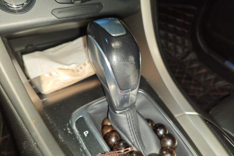 Used Ford Mondeo 2013 2.0L GTDi 200 Fashion Edition Gear Lever