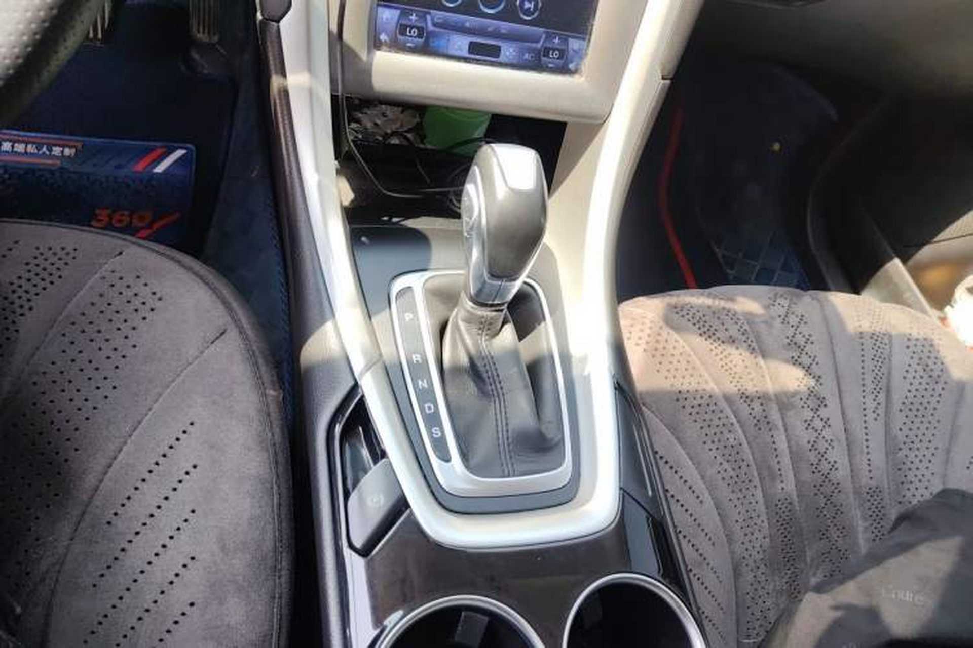 Used Ford Mondeo 2013 1.5L GTDi180 Fashion Edition Gear Lever