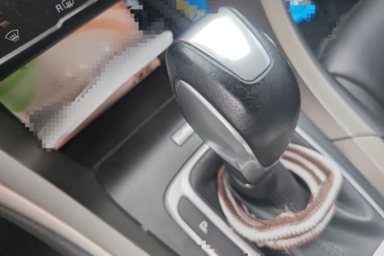Used Ford Mondeo 2013 2.0L GTDi 200 Luxury Model Gear Lever