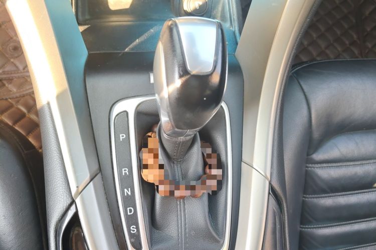 Used Ford Mondeo 2013 2.0L GTDi 200 Luxury Model Gear Lever