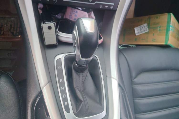 Used Ford Mondeo 2013 1.5L GTDi180 Fashion Edition Gear Lever