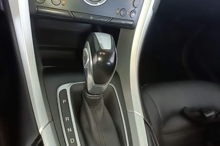 Used Ford Mondeo 2013 1.5L GTDi180 Fashion Edition Gear Lever