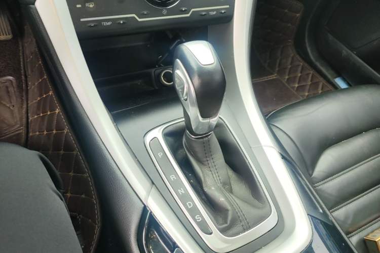 Used Ford Mondeo 2013 1.5L GTDi180 Fashion Edition Gear Lever