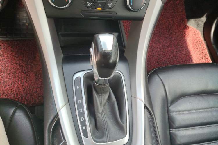 Used Ford Mondeo 2013 1.5L GTDi180 Fashion Edition Gear Lever