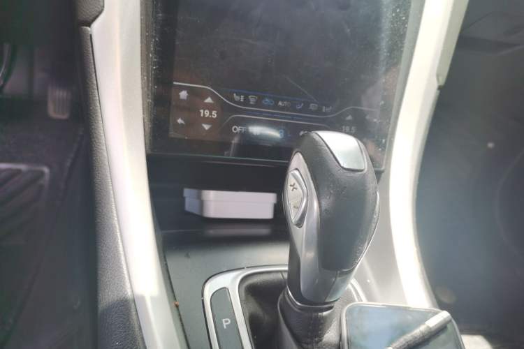Used Ford Mondeo 2013 1.5L GTDi180 Fashion Edition Gear Lever