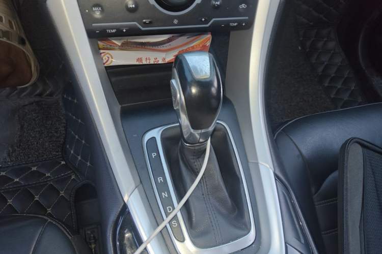 Used Ford Mondeo 2013 1.5L GTDi180 Fashion Edition Gear Lever