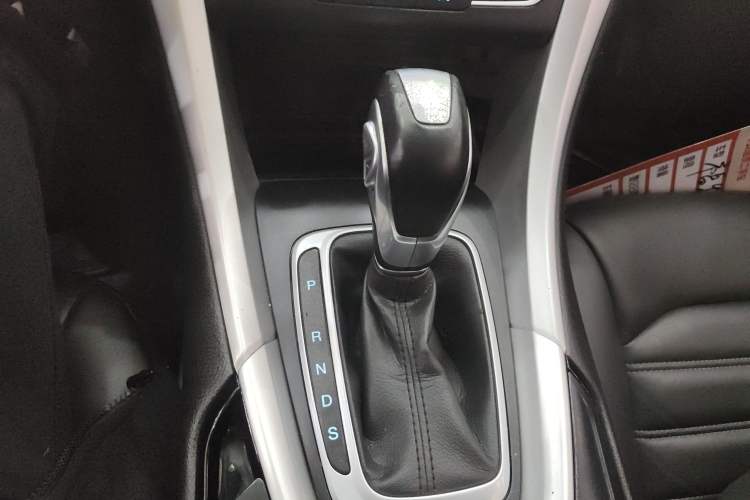 Used Ford Mondeo 2013 1.5L GTDi180 Fashion Edition Gear Lever