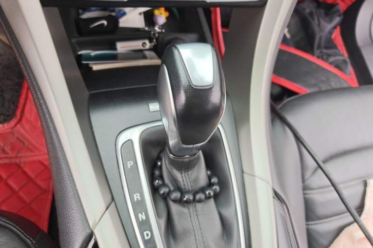 Used Ford Mondeo 2013 2.0L GTDi 200 Luxury Model Gear Lever