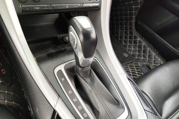 Used Ford Mondeo 2013 1.5L GTDi180 Fashion Edition Gear Lever