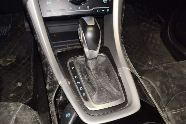Used Ford Mondeo 2013 1.5L GTDi180 Fashion Edition Gear Lever